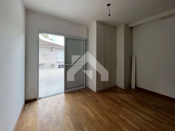 Imagem Casa de Condomínio em Chácara Santa Lúcia - Carapicuíba