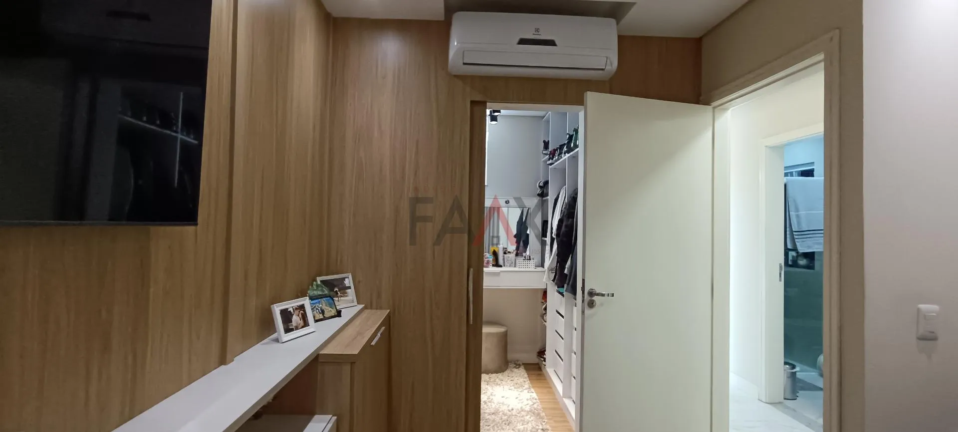 Imagem Excelente casa com Quarto mais Closet no Morro Alto em Guarapuava