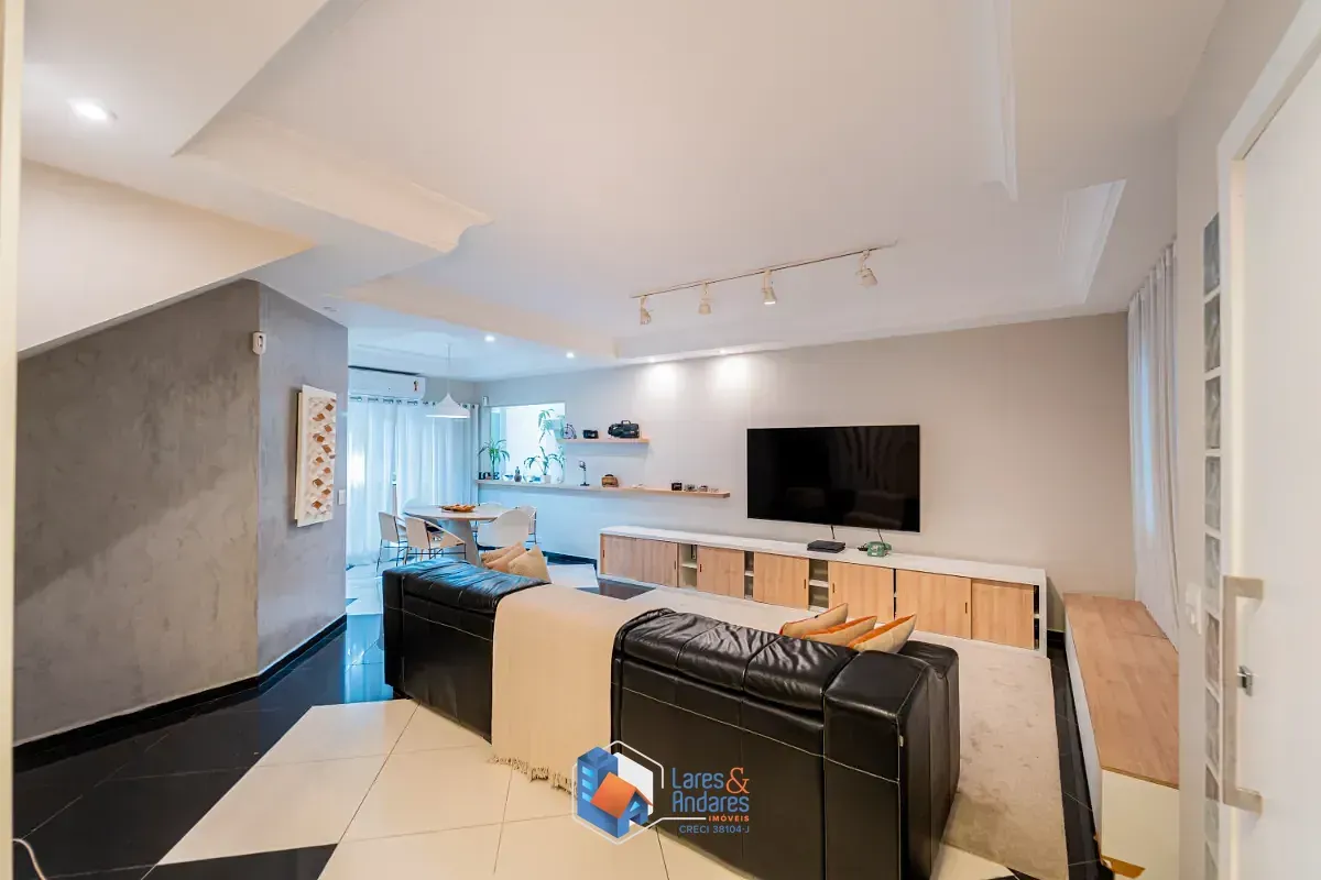 Imagem Casa para venda em Chácara Santo Antônio (Zona Sul) com 2 quartos, sendo 1 suíte, 140m²