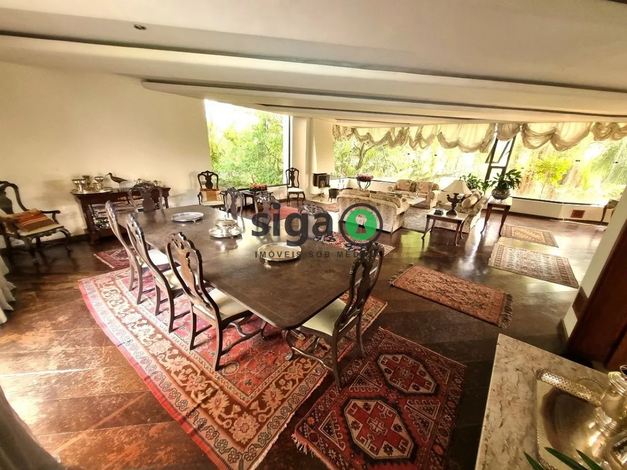 Imagem Casa a venda no Jardim Leonor com 5 quartos