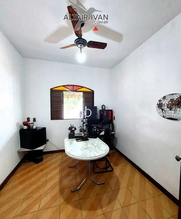 Imagem Casa antiga em bom estado
