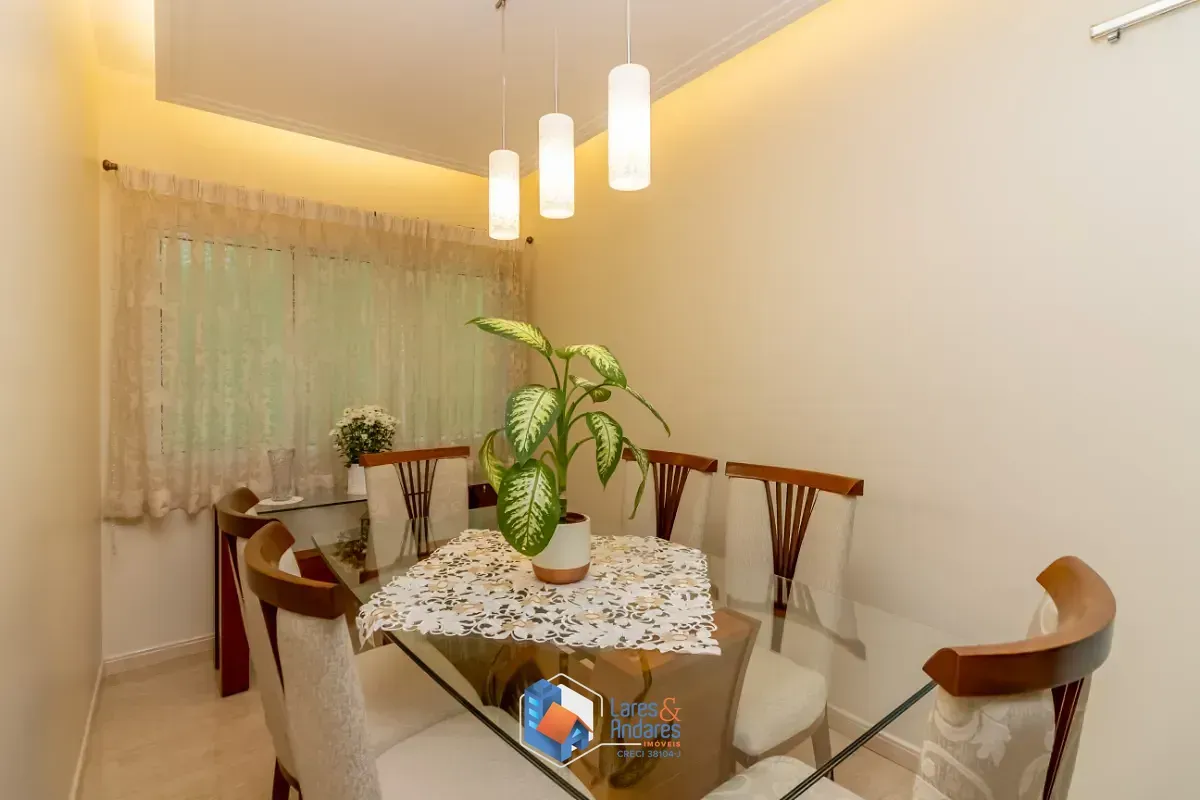 Imagem Sobrado para venda em Jardim Maria Estela com 3 quartos, sendo 3 suítes, 500m²