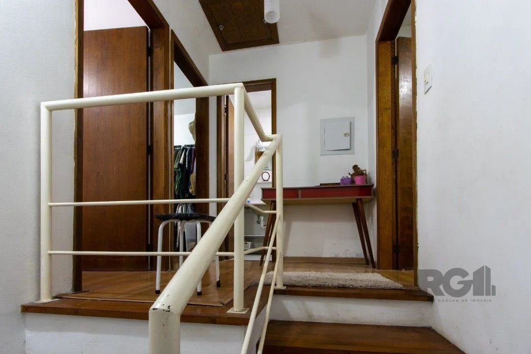 Imagem Excelente oportunidade de casa à venda em condomínio fechado no Reserva Guarujá, localizado na Avenida da Serraria em Porto Alegre.