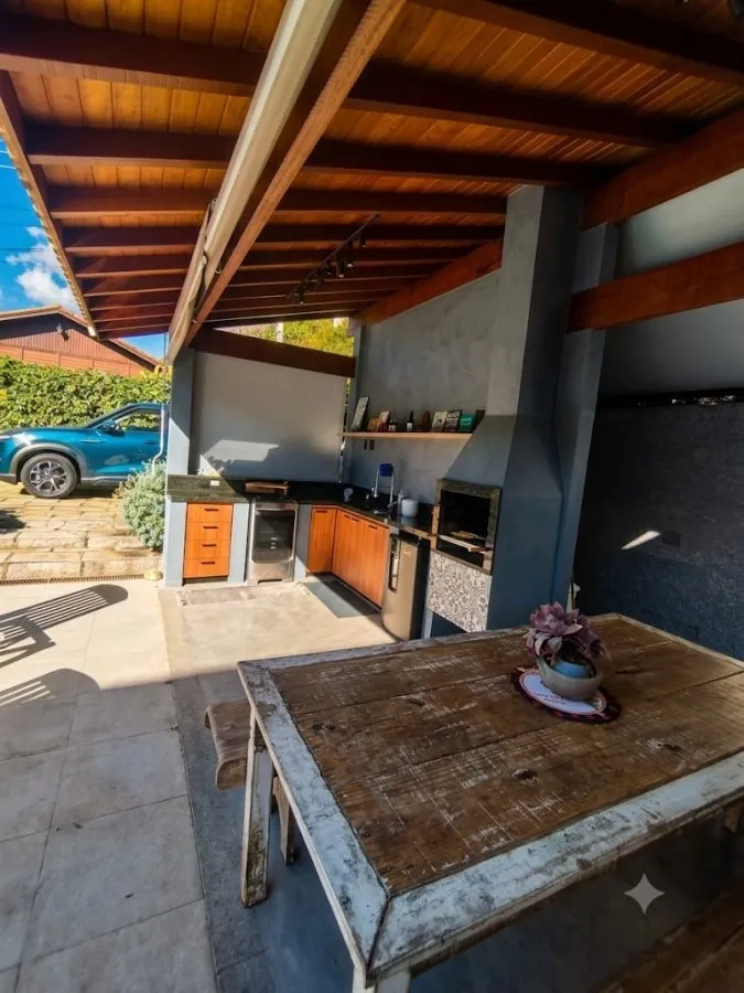 Imagem Casa em Condomínio para Venda em Petrópolis / RJ no bairro Cuiabá