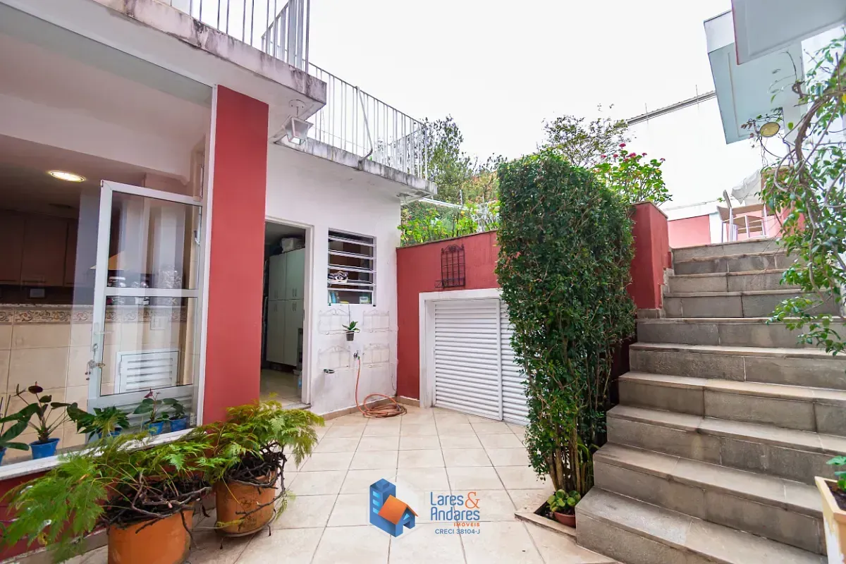 Imagem Casa para venda em Jardim da Saúde com 3 quartos, sendo 1 suíte, 350m²