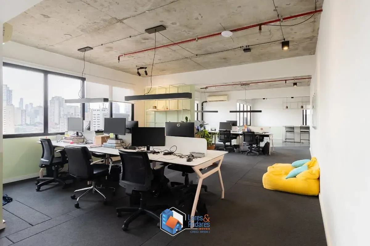 Imagem Conjunto comercial para venda em Pinheiros, 65m²