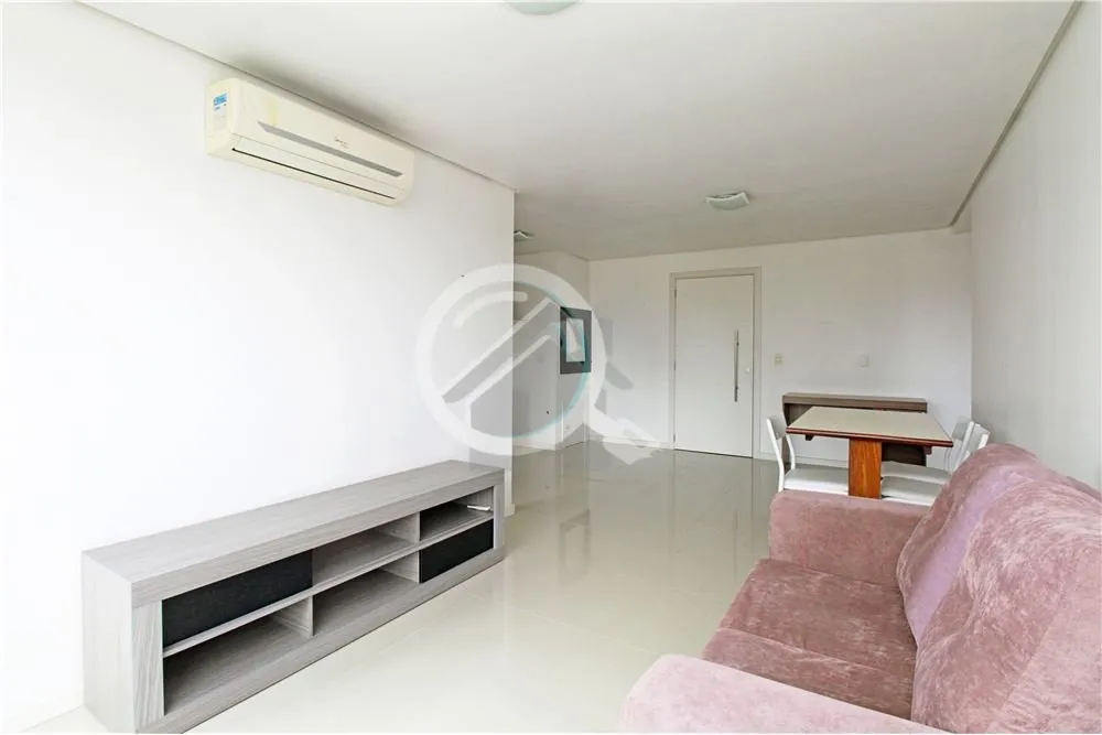 Imagem Este encantador apartamento de 1 dormitório, com 50m² privativos, com o sol da tarde proporcionand...