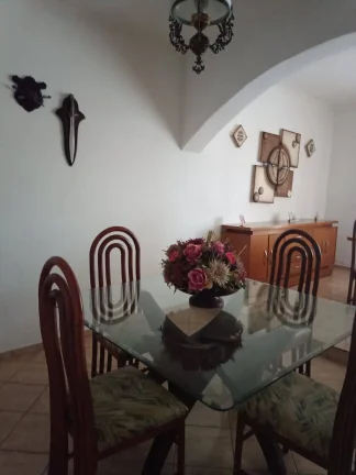 Imagem Casa Terrea com Edicula 221 m² 3 Dormitorios sendo 1 Suite e 5 Vagas