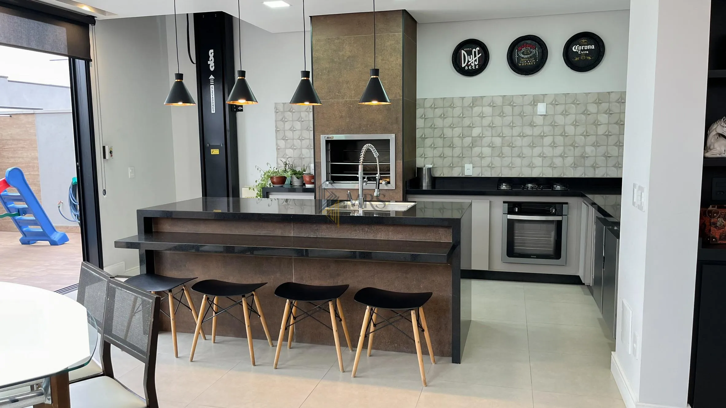 Imagem Casa Condomínio Reserva Ermida 4 dorm 3 suítes