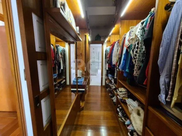 Imagem Cobertura para Venda - 263.45m², 3 dormitórios, sendo 1 suites, 2 vagas - Mont Serrat
