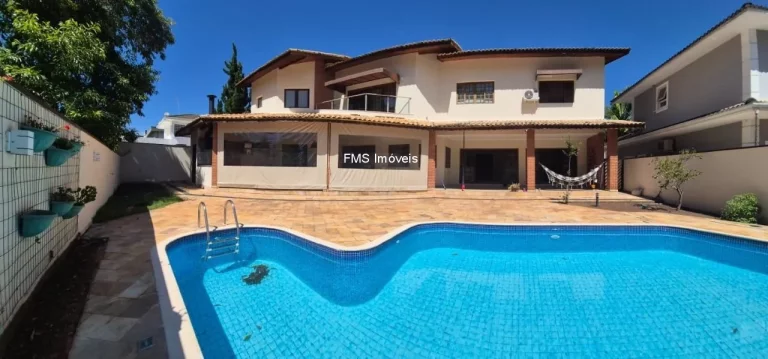 Foto do imóvel Imperdível: Casa à venda em Cotia-SP, São Paulo II! 5 quartos, 3 suítes, 2 salas, 7 banheiros, 2 vagas, 418m². Venha conferir!