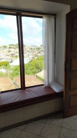 Imagem VENDA DE SOBRADO NO BARBOSAS, EM ARUJÁ/SP, 352m² com 5 quartos, 3 suítes. CONSULTE-NOS.