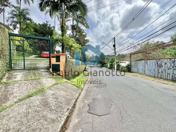 Imagem Casa à venda no Centro da Granja Viana