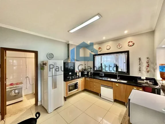 Imagem Casa Espetacular no Golf Village na Granja Viana