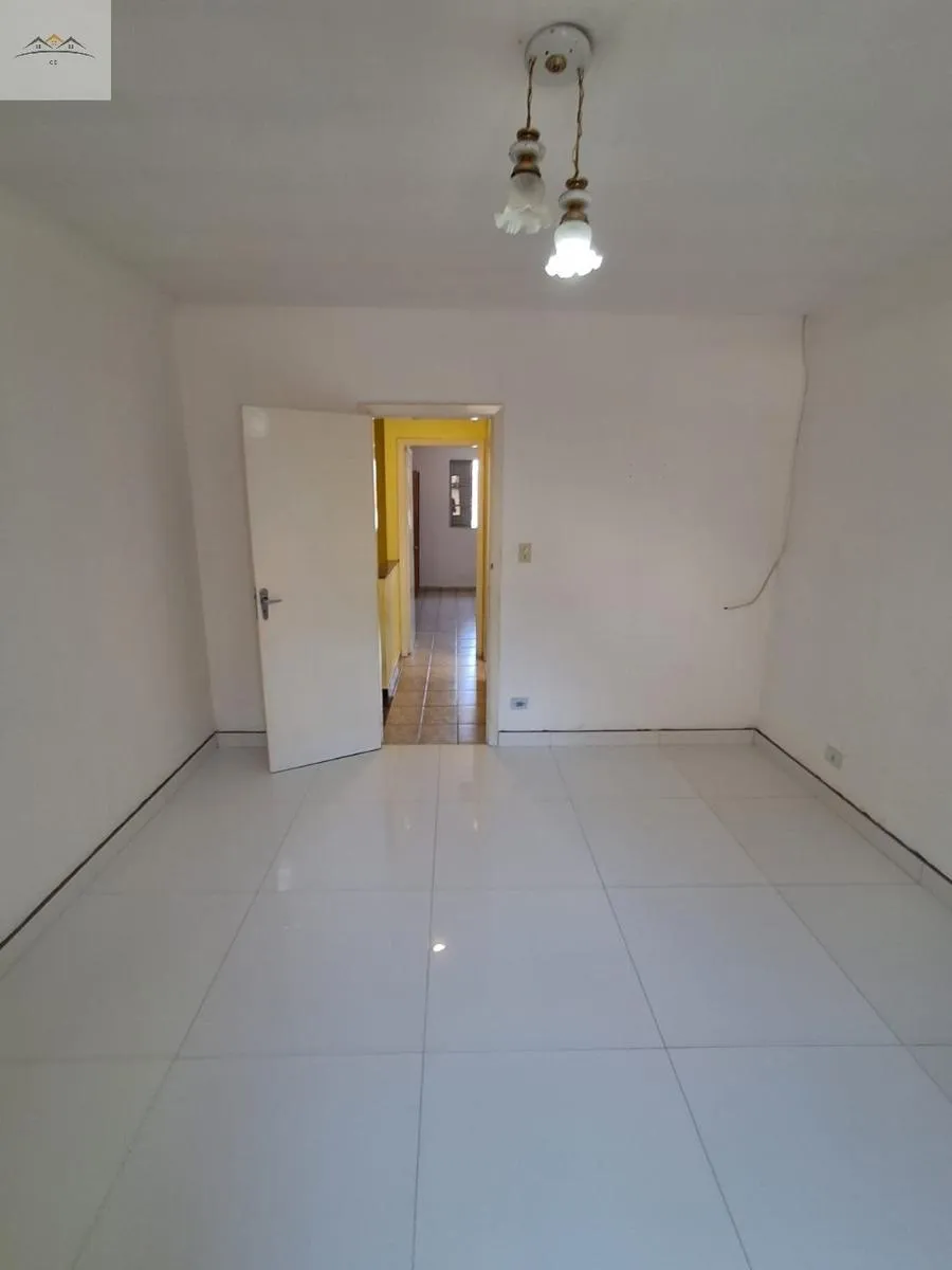 Imagem Sobrado em condomínio à venda na Vila Palmares, Santo André 2 dorm. 1 vg.