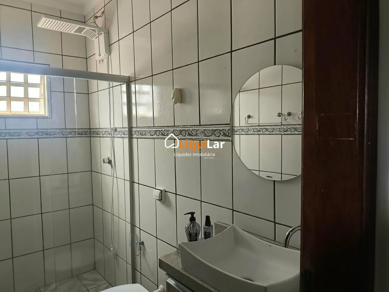 Imagem Casa para Locação Próximo ao Centro com 90 m², Suíte, Mobiliado e Área Gourmet Climatizada