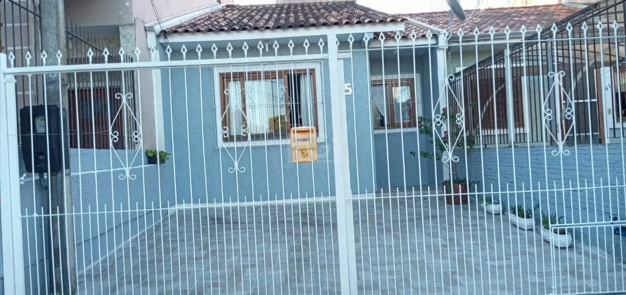 Imagem Casa com 02 dormitorios, 01 Banheiro social no Bairro:Hipica