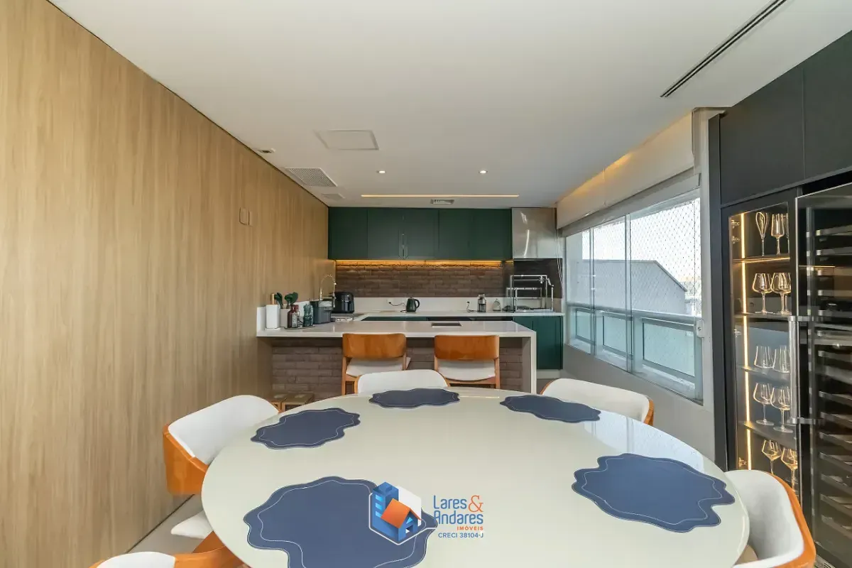 Imagem Cobertura para venda e locação em Pinheiros com 3 quartos, sendo 1 suíte, 198m²