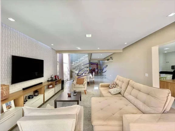 Imagem Casa Moderna, 4 suítes, gourmet, piscina!