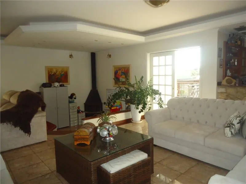 Imagem Imperdível oportunidade: Casa em condomínio de luxo na Colinas dos Álamos, Valinhos-SP - 3 quartos, 3 suítes, 540m².