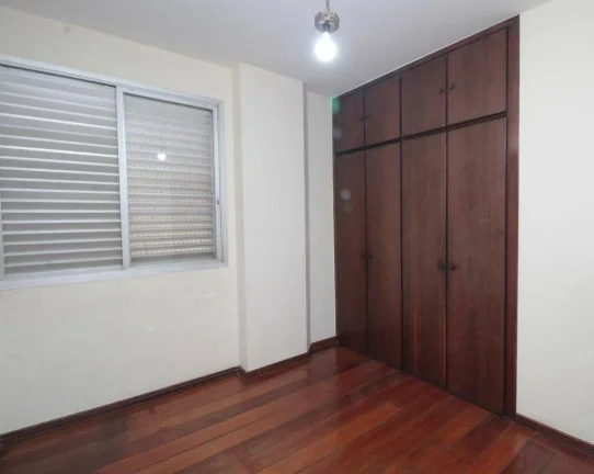 Imagem OPORTUNIDADE, APARTAMENTO COM 04 QUARTOS NA SAVASSI.