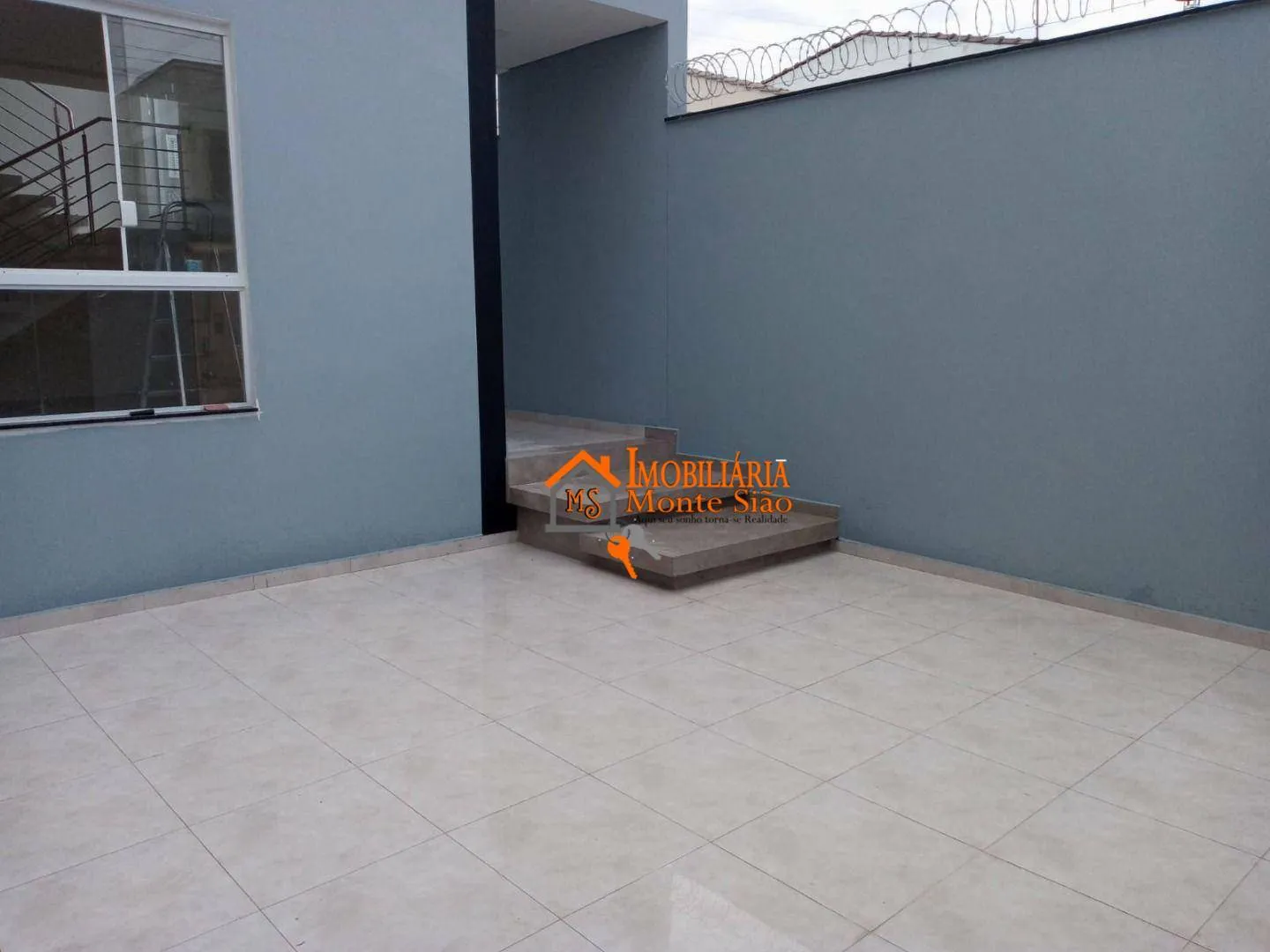 Imagem Sobrado à venda, 152 m² por R$ 859.999,00 - Carmela Três - Guarulhos/SP