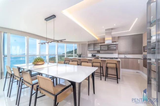 Imagem Apartamento Frente Mar para Venda em Balneário Camboriú, CENTRO, 4 dormitórios, 4 suítes, 6 banheiros, 4 vagas