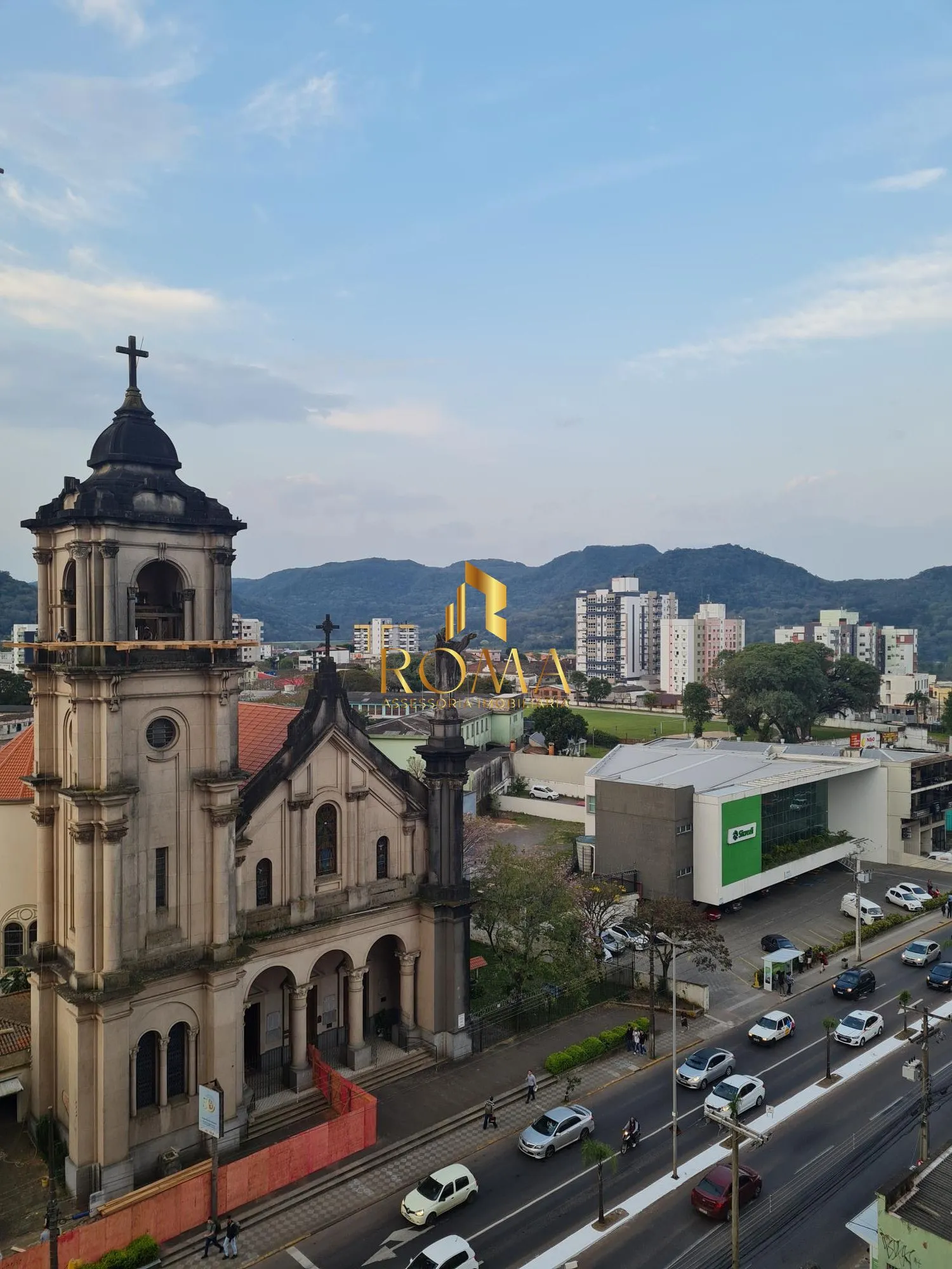 Imagem Apartamento Mobiliado à Venda no Royal Plaza | Pronto para Morar em Santa Maria