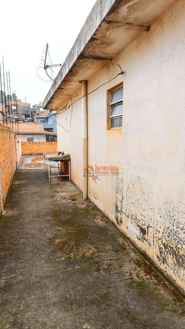 Imagem Sobrado com 4 dormitórios à venda, 100 m² por R$ 297.000,00 - Parque Residencial Bambi - Guarulhos/SP