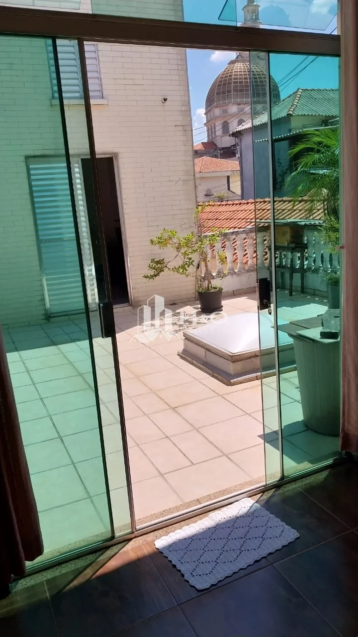 Imagem Sobrado de 4 quartos, 180m² no bairro Vila Santa Isabel, em São Paulo