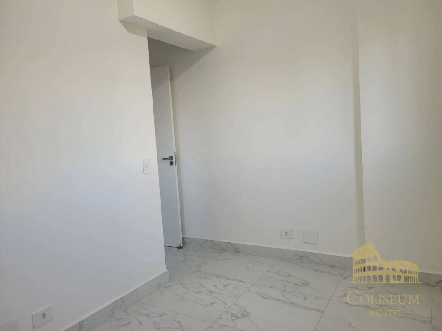 Imagem Apartamento com 2 dormitórios para alugar, 61 m² por R$ 3.200,00/mês - Aviação - Praia Grande/SP