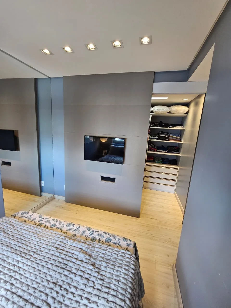 Imagem Apartamento com 2 Quartos à Venda, 80 m² em Casa Amarela - Recife