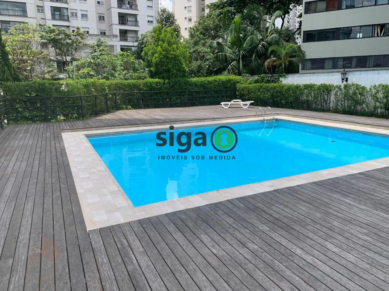 Imagem Apartamento Alto Padrão com 305m² Andar Inteiro 4 Dorms 5 Vagas - Região Nobre