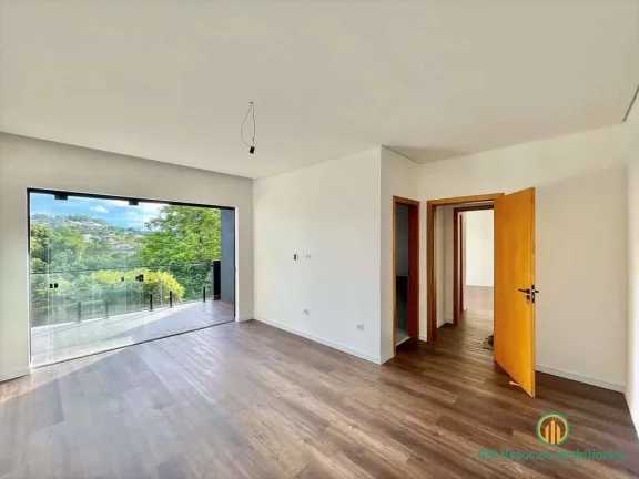 Imagem Casa com 4 suítes Zero Km! Moderna, integrada, linda vista!