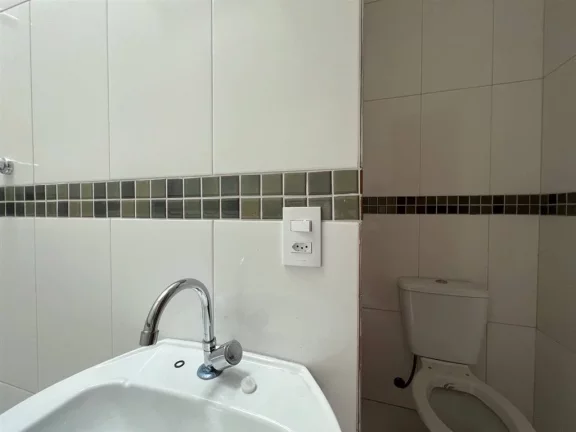 Imagem Casa de Condomínio com 2 dorms, Tude Bastos, Praia Grande - R$ 330 mil, Cod: 1814