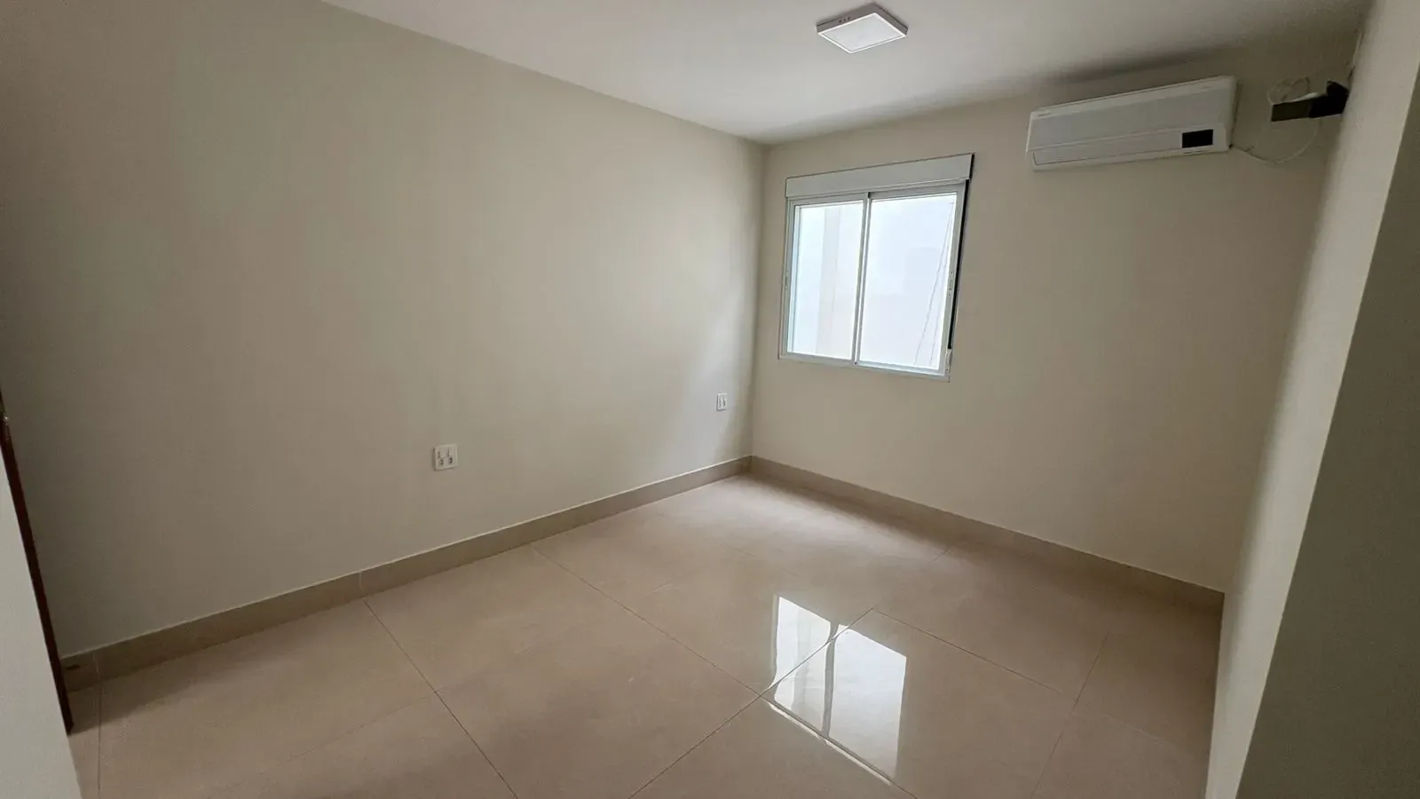 Imagem Casa com 5 Quartos à Venda, 380 m² em Alphaville - Santana de Parnaíba