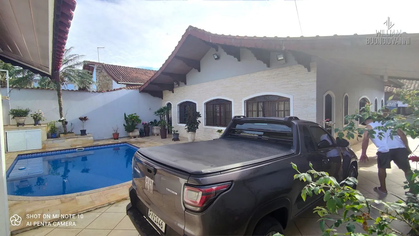 Imagem Casa Isolada à Venda em Flórida, Praia Grande - SP