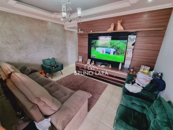 Imagem Casa á venda em Betim, bairro Vila Cristina.