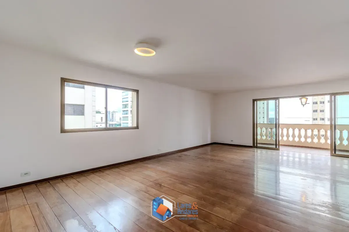 Imagem Apartamento para venda em Campo Belo com 5 quartos, sendo 2 suítes, 210m²