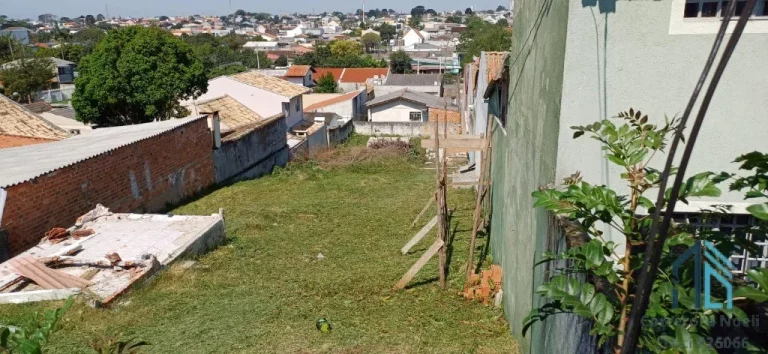 Imagem Terreno 605 m² pode construir Habitação Coletiva com 4 pav. 5 sobrados/casas no Xaxim em Curitiba PR