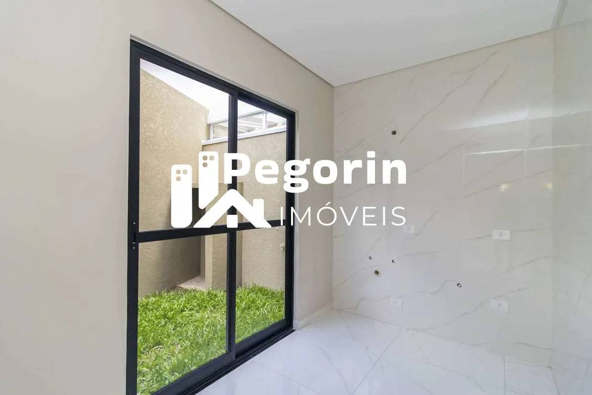 Imagem Sobrado à venda em Curitiba, Uberaba, com 3 quartos, 104m²
