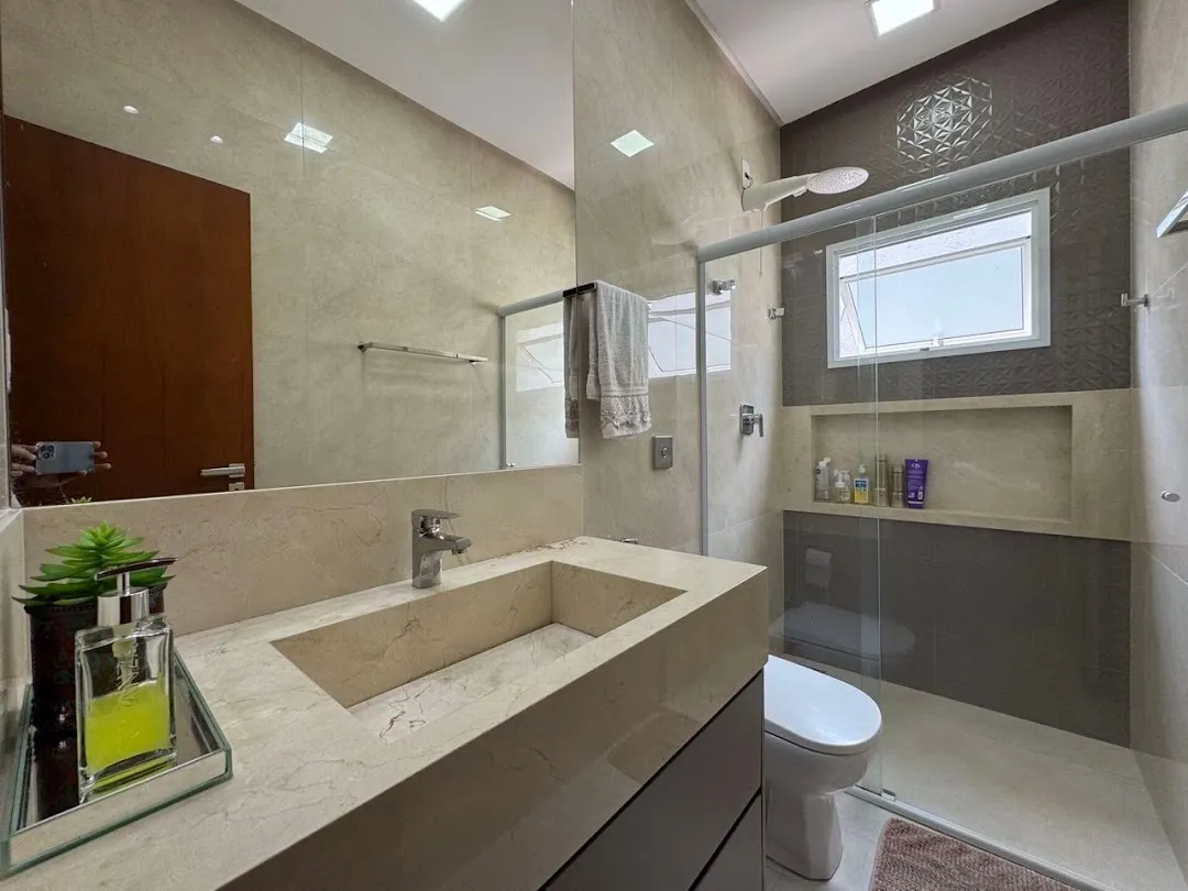 Imagem Casa com 3 dormitórios à venda, 243 m² por R$ 1.290.000,00 - Alto dos Caiçaras - Patos de Minas/MG