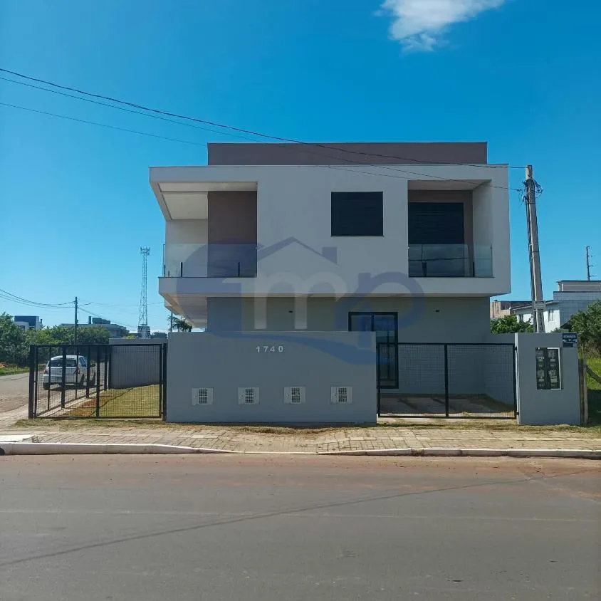 Imagem Sobrado de 3 dormitorios com suite e 2 vagas a venda na Morada das Palmeiras em Torres