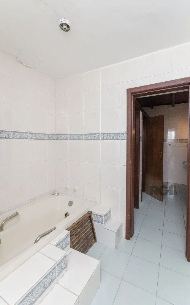 Imagem Ótima cobertura de 200 m² com 2 dormitórios e 1 vaga de garagem.