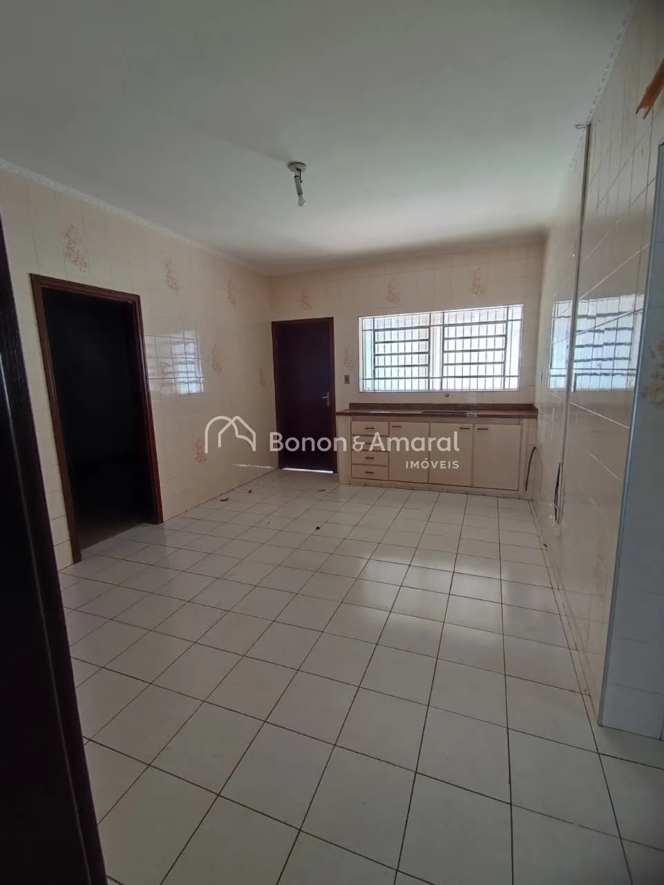 Imagem Casa Ampla em Paulínia - Ideal para Residência ou Comércio