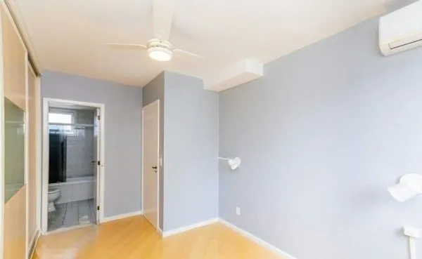 Imagem Apartamento no Passo D'areia de 2 dormitórios e 2 vagas DESOCUPADO