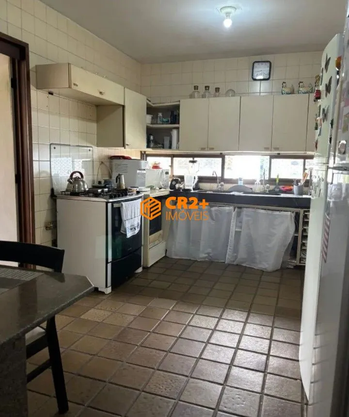 Imagem Vendo apartamento 03 quartos, 01 suíte, 237m2, 03 vagas de garagem na Jaqueira.