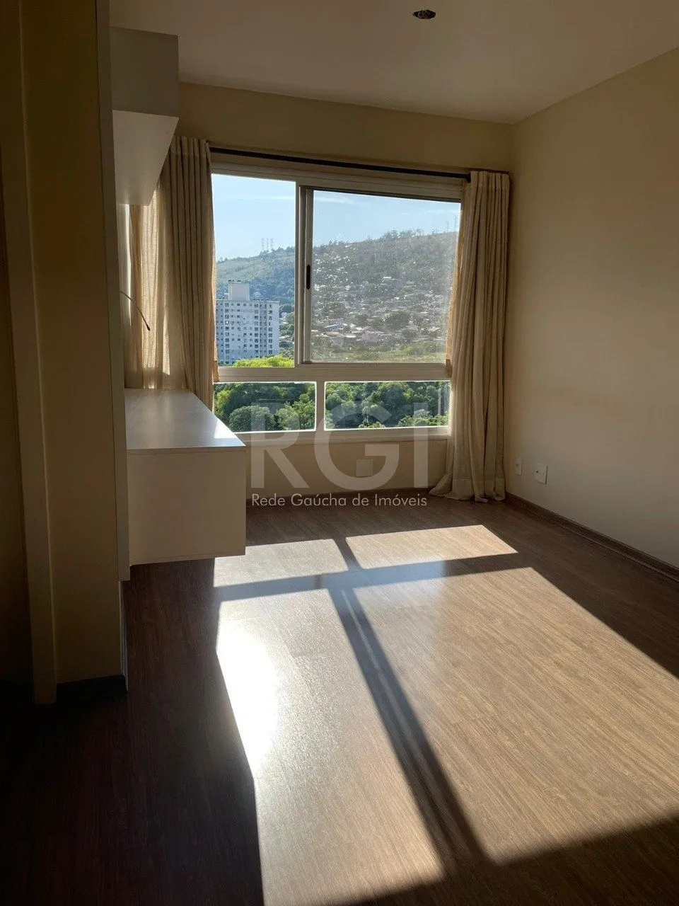 Imagem Apartamento com 2 dormitórios, localizado no bairro Morro Santana em Porto Alegre/RS.