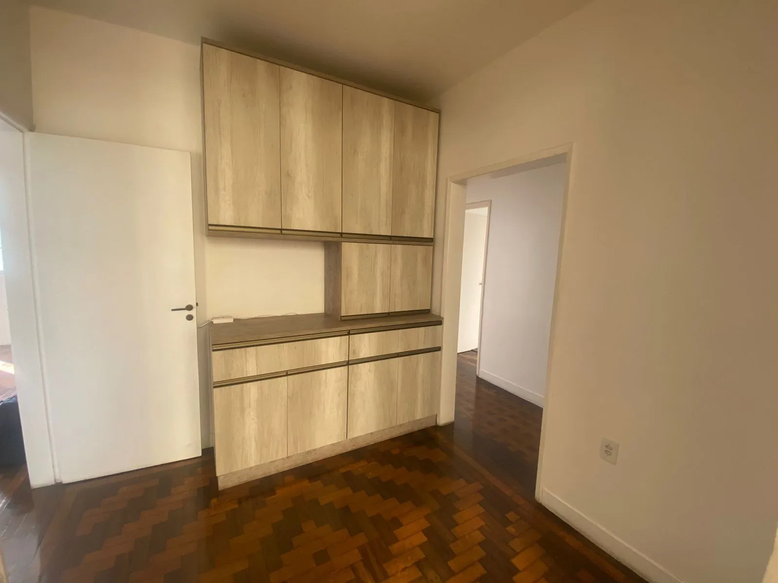 Imagem Apartamento 3 dormitórios 2 banheiros e sacada Menino Deus
