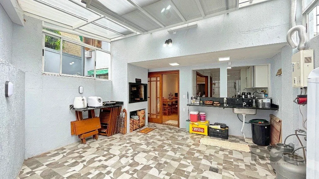 Imagem Sobrado para Venda - 218m², 4 dormitórios, sendo 3 suites, 2 vagas - Ipanema